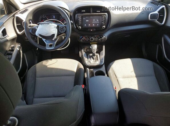 KNDJ23AU9L7081237 2020 KIA SOUL Charcoal Առջևի վահանակի տեսք