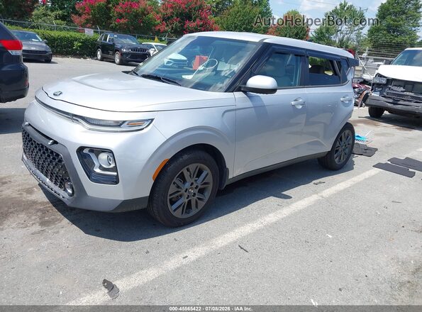 KNDJ33AU3L7009060 2020 KIA SOUL Серебряный Передняя левая четверть