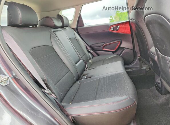 KNDJ53AF0L7724048 2020 KIA SOUL Gray Հետևի նստատեղերի տեսք