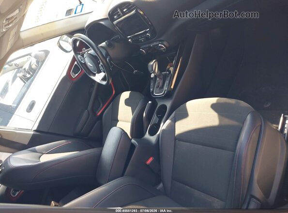 KNDJ53AF4L7012710 2020 KIA SOUL Black Вид салону спереду