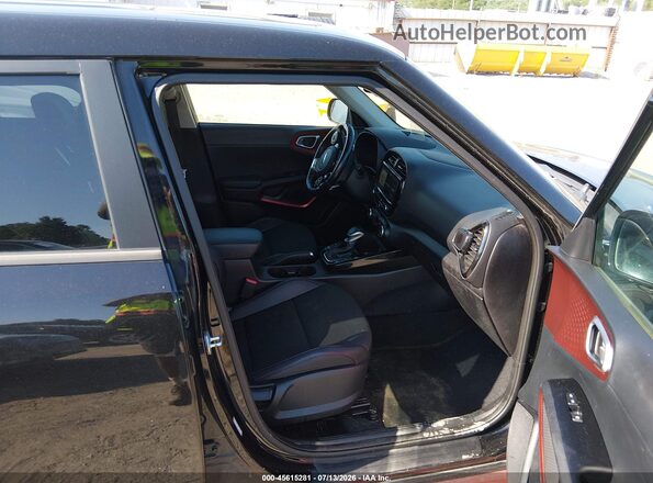 KNDJ53AF8L7023838 2020 KIA SOUL Black წინა სალონის ხედი
