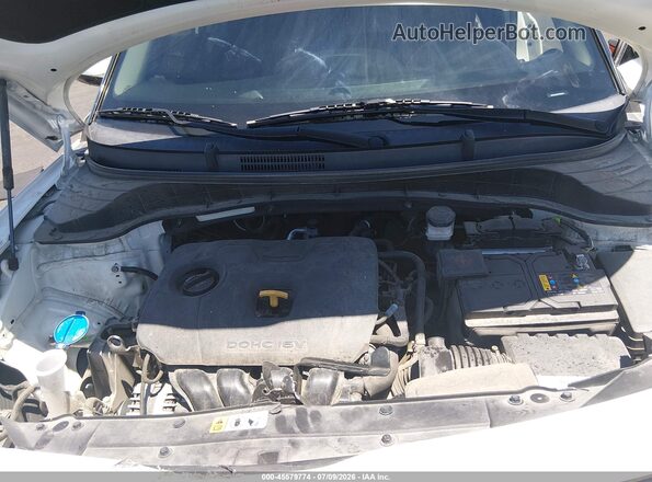 KNDJ53AU3P7866463 2023 KIA SOUL White Widok z tyłu