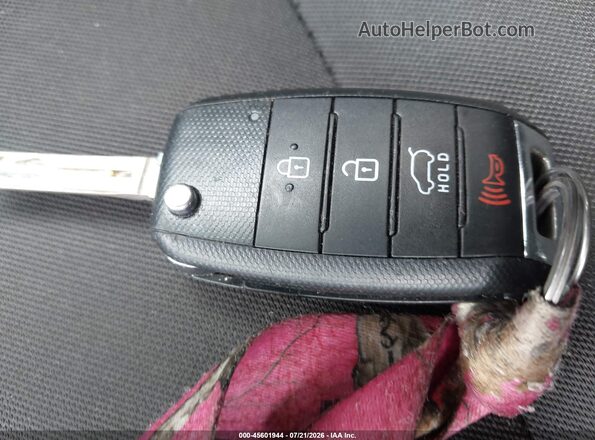 KNDJN2A23J7602501 2018 KIA SOUL White Widok deski rozdzielczej