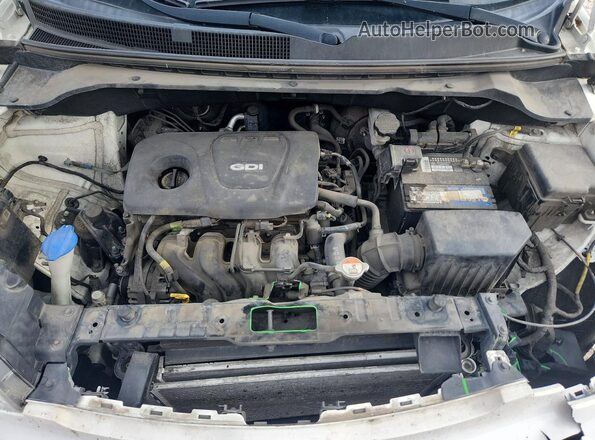 KNDJN2A24J7558752 2018 KIA SOUL Silver Սալոնի հետևի տեսք