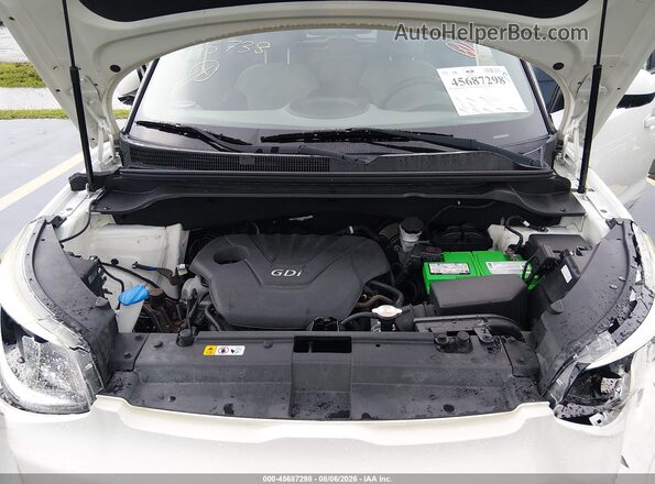 KNDJN2A27G7277103 2016 KIA SOUL White უკანა ხედი