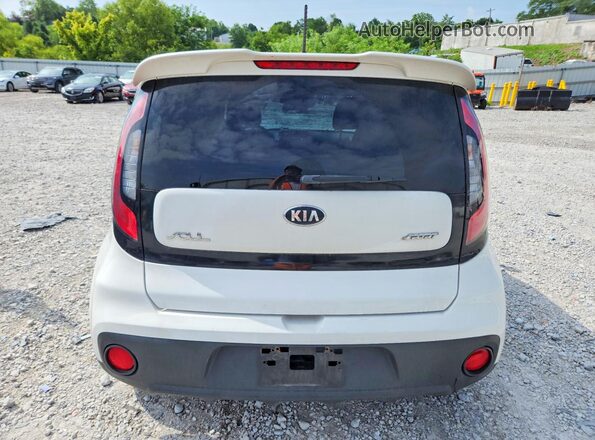 KNDJN2A27H7428541 2017 KIA SOUL White უკანა ხედი