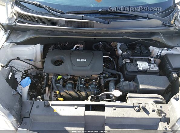 KNDJN2A27K7678403 2019 KIA SOUL Silver Вид ззаду