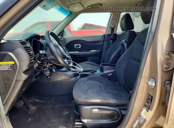 KNDJN2A28G7280205 2016 KIA SOUL Коричневый Вид салона спереди