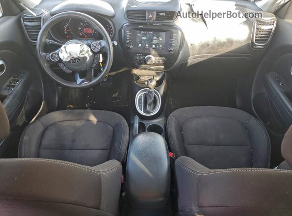 KNDJN2A29J7557693 2018 KIA SOUL Black Вид панелі приладів