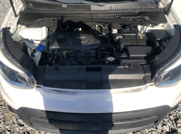 KNDJN2A29K7921130 2019 KIA SOUL White Widok wnętrza z tyłu
