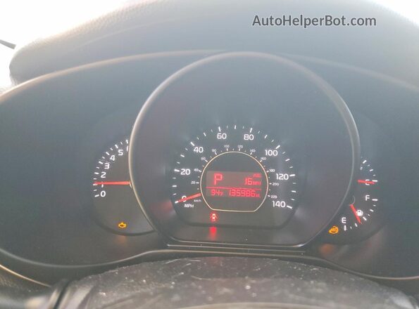 KNDJN2A29K7921130 2019 KIA SOUL White Widok zestawu wskaźników