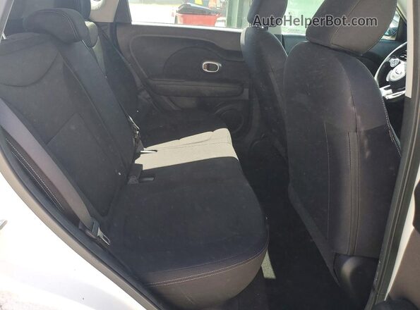 KNDJN2A2XG7238294 2016 KIA SOUL Белый Вид задних сидений