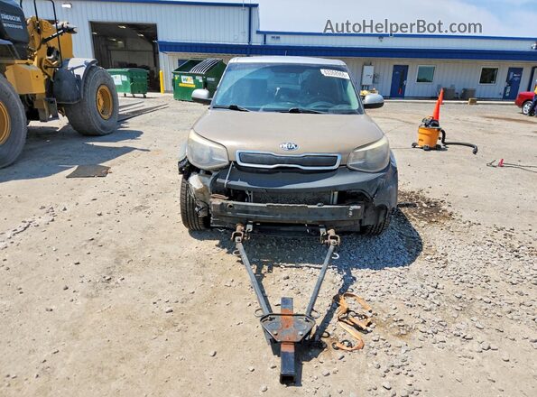 KNDJN2A2XJ7536271 2018 KIA SOUL Silver Widok z przodu