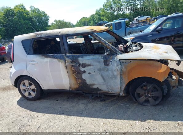 KNDJN2A2XK7006321 2019 KIA SOUL Белый Вид задней части салона