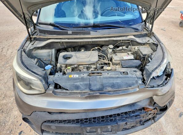 KNDJN2A2XK7671493 2019 KIA SOUL Серый Вид задней части салона