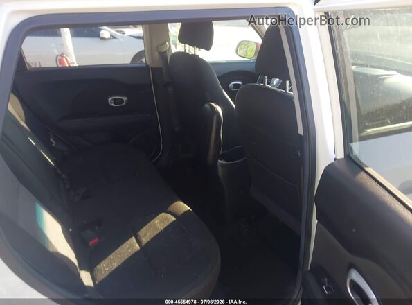 KNDJP3A51H7410563 2017 KIA SOUL White Vista de la etiqueta del VIN