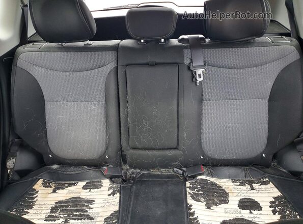 KNDJP3A52K7637641 2019 KIA SOUL Red უკანა სავარძლების ხედი