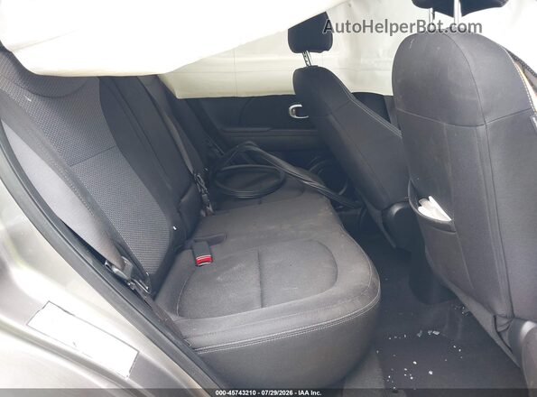 KNDJP3A52K7698746 2019 KIA SOUL Gray VIN კოდის სტიკერის ხედი