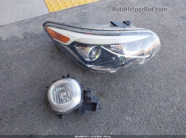 KNDJP3A53K7656599 2019 KIA SOUL Red Instrument cluster view
