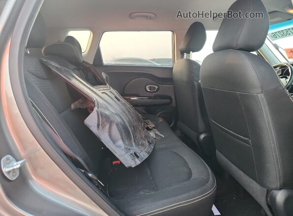 KNDJP3A55G7316636 2016 KIA SOUL Gray Rear seats view