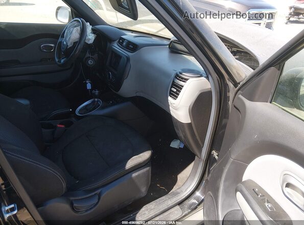 KNDJP3A55H7467316 2017 KIA SOUL Black Widok wnętrza z przodu