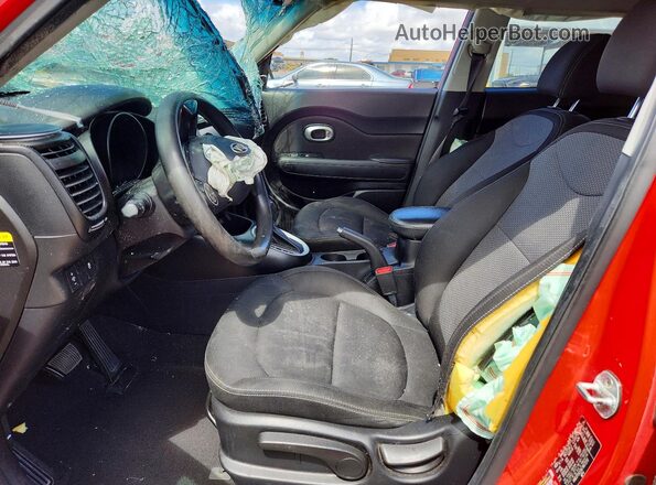 KNDJP3A55K7667250 2019 KIA SOUL Red Widok wnętrza z przodu