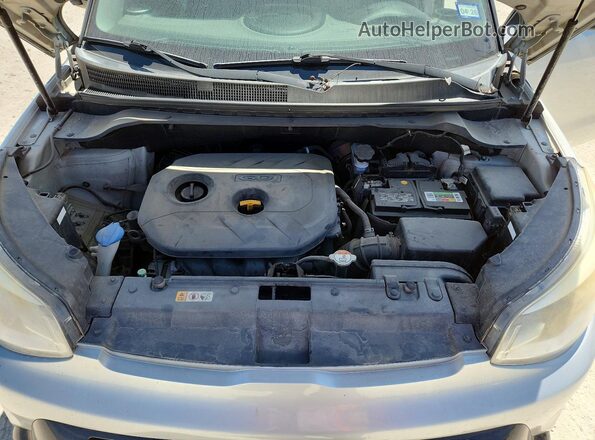 KNDJP3A56G7835159 2016 KIA SOUL Silver Widok wnętrza z tyłu