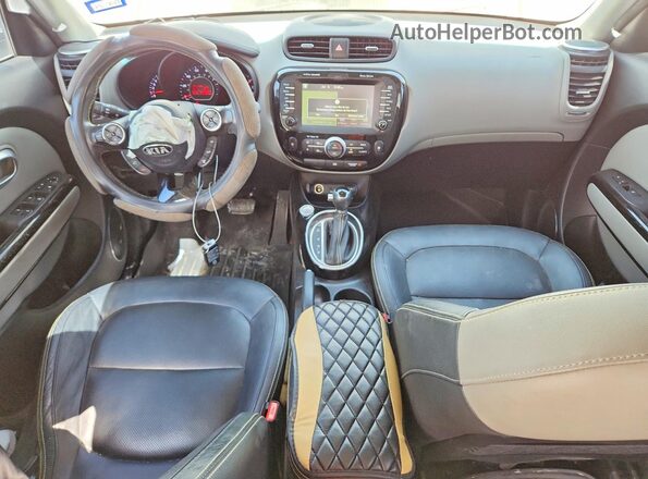 KNDJP3A56G7835159 2016 KIA SOUL Silver Widok deski rozdzielczej