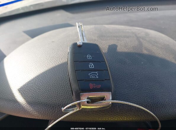 KNDJP3A56H7427875 2017 KIA SOUL Dark Blue Widok deski rozdzielczej