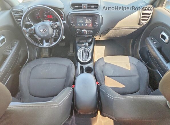 KNDJP3A56J7564014 2018 KIA SOUL Blue Вид панелі приладів