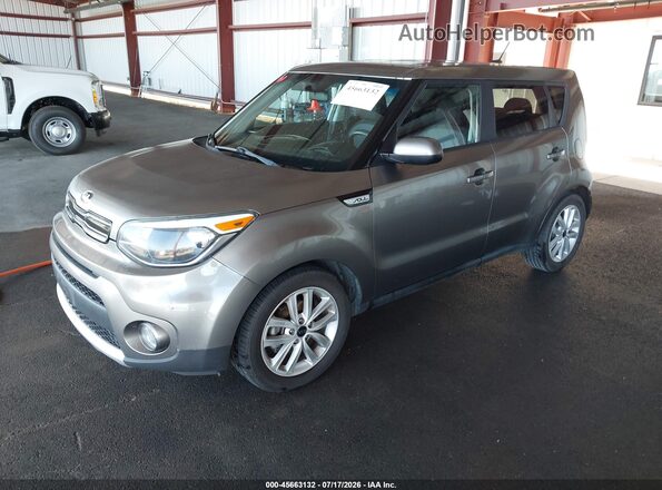 KNDJP3A56J7596445 2018 KIA SOUL Gray Передня ліва чверть