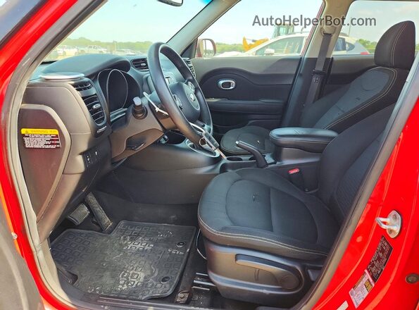 KNDJP3A5XG7843832 2016 KIA SOUL Red Вид салону спереду