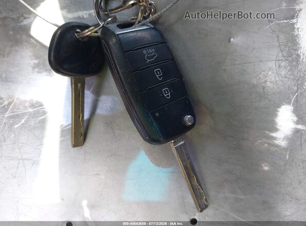 KNDJP3A5XG7861005 2016 KIA SOUL Green Vista del salpicadero