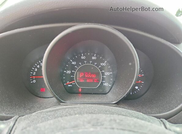 KNDJP3A5XH7460412 2017 KIA SOUL White ხელსაწყოთა პანელის ხედი