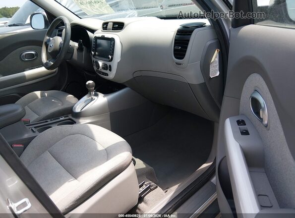 KNDJP3AE1H7023219 2017 KIA SOUL EV Silver Front interior view