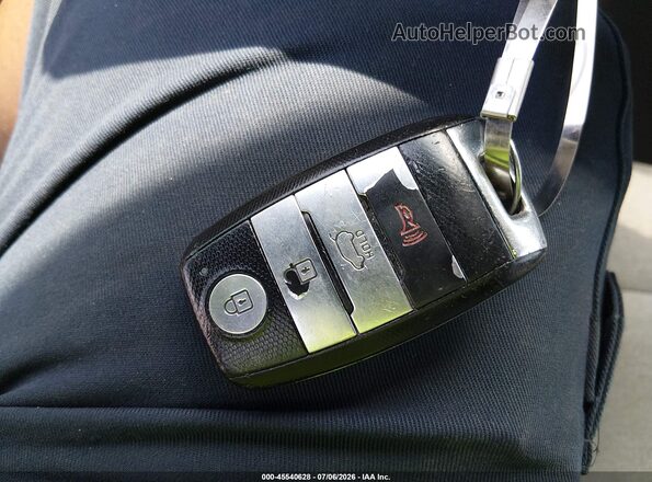KNDJP3AE1H7023219 2017 KIA SOUL EV Silver Dashboard view