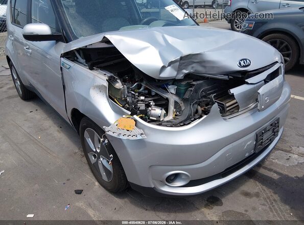 KNDJP3AE1H7023219 2017 KIA SOUL EV Silver Front view