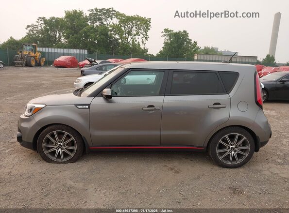 KNDJX3AA2J7515468 2018 KIA SOUL Gray Սալոնի 360 աստիճան տեսք