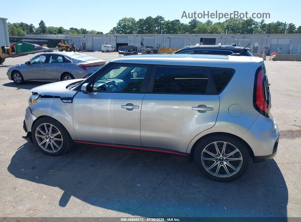KNDJX3AA7K7629693 2019 KIA SOUL Silver Vista interior de 360 grados