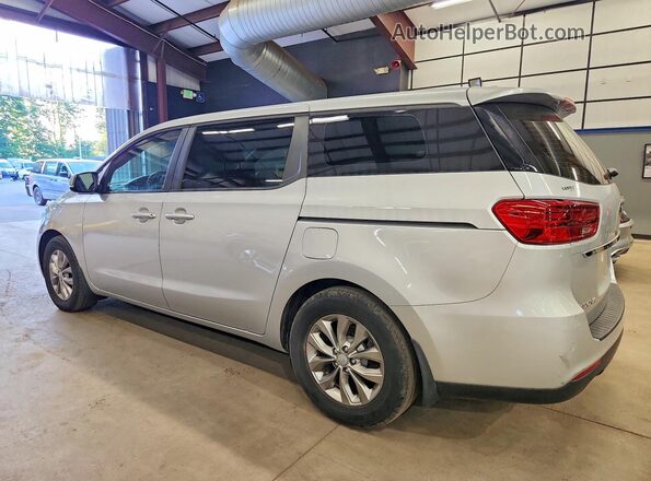 KNDMA5C11K6540120 2019 KIA SEDONA Silver Rear left