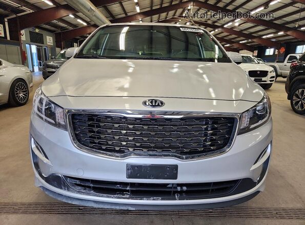 KNDMA5C11K6540120 2019 KIA SEDONA Silver Front view