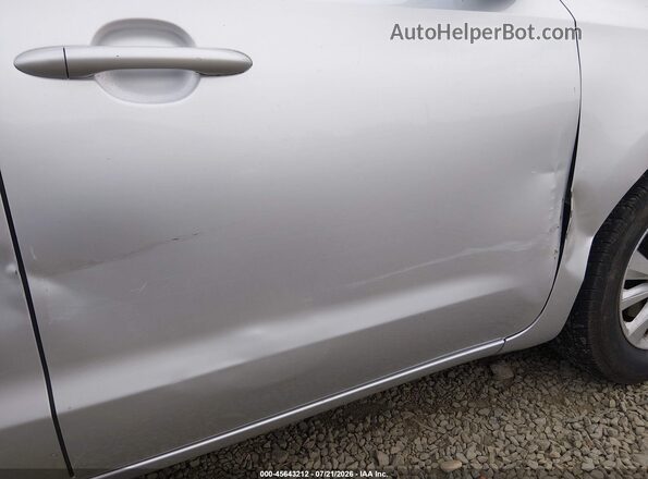 KNDMA5C14G6182664 2016 KIA SEDONA Silver Front view