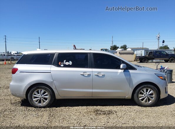 KNDMA5C15J6386333 2018 KIA SEDONA Серебряный Панорамный вид салона 360°