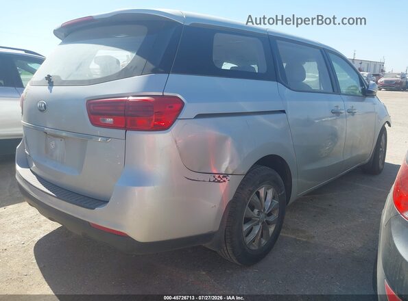 KNDMA5C15K6539665 2019 KIA SEDONA Серебряный Задняя правая четверть