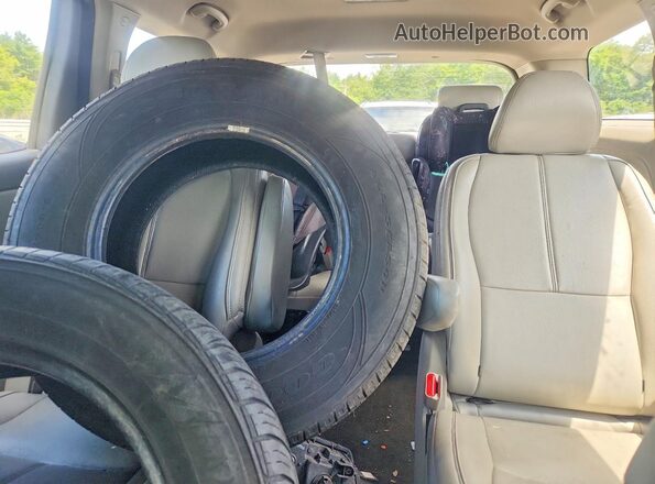 KNDMA5C17L6643110 2020 KIA SEDONA Silver Вид задніх сидінь