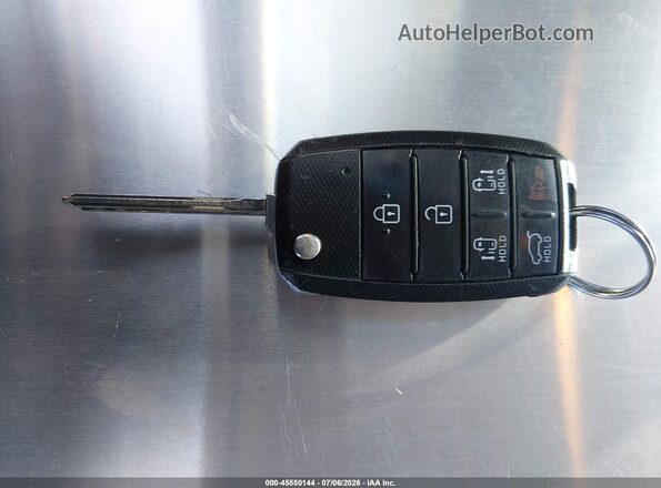 KNDMB5C10G6178673 2016 KIA SEDONA Dark Brown Vista del salpicadero