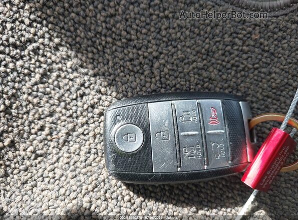 KNDMB5C10H6252823 2017 KIA SEDONA Gray Вид панелі приладів