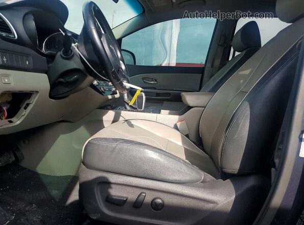 KNDMB5C10H6283814 2017 KIA SEDONA Blue Widok wnętrza z przodu