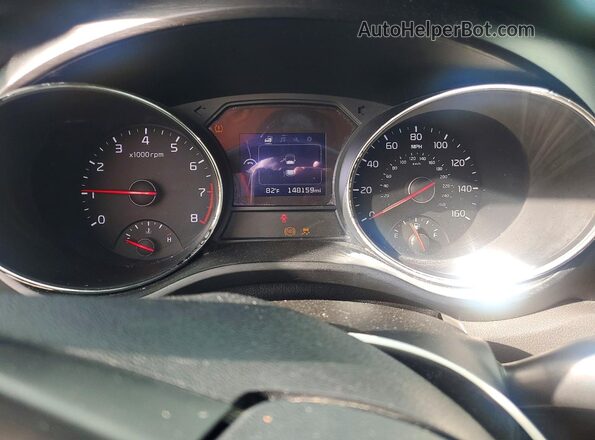 KNDMB5C10H6283814 2017 KIA SEDONA Blue Widok zestawu wskaźników