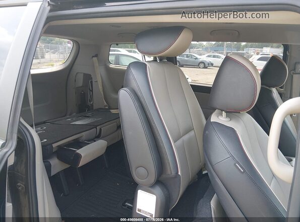 KNDMB5C10K6510829 2019 KIA SEDONA Gray VIN sticker view